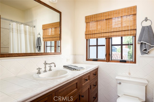 1045275d 31e3 4f9c Afd1 B848691d763e