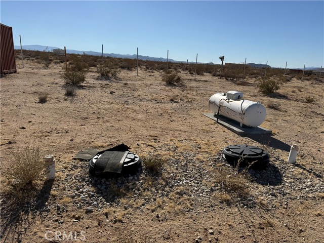 60588 Herdmans Road, Landers CA: https://media.crmls.org/medias/10453ff1-ffb1-4f56-9110-bdb2102656b7.jpg
