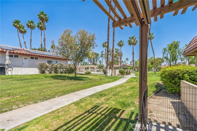 Detail Gallery Image 5 of 25 For 75250 Vista Huerto, Palm Desert,  CA 92211 - 3 Beds | 2 Baths