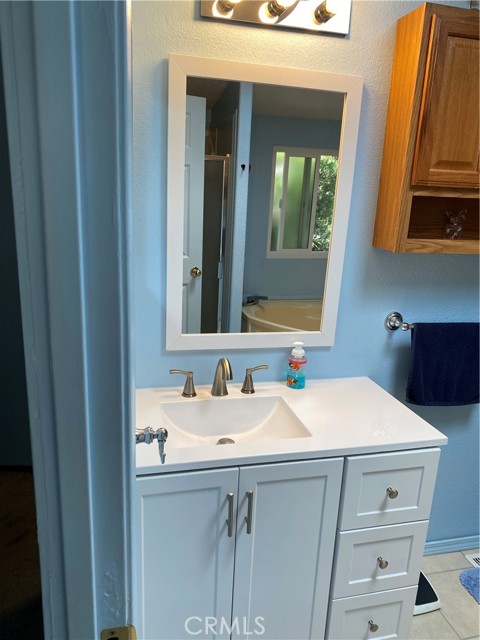 80 Huntington, Huntington Beach CA: https://media.crmls.org/medias/1045f189-6dab-4c73-a69a-4605d40812a9.jpg