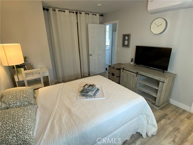 Detail Gallery Image 10 of 21 For 17091 B Ln, Huntington Beach,  CA 92647 - 3 Beds | 2 Baths