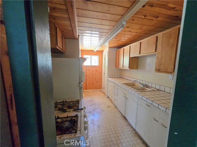 Detail Gallery Image 8 of 53 For 26650 Fairway, Idyllwild,  CA 92549 - 6 Beds | 5 Baths