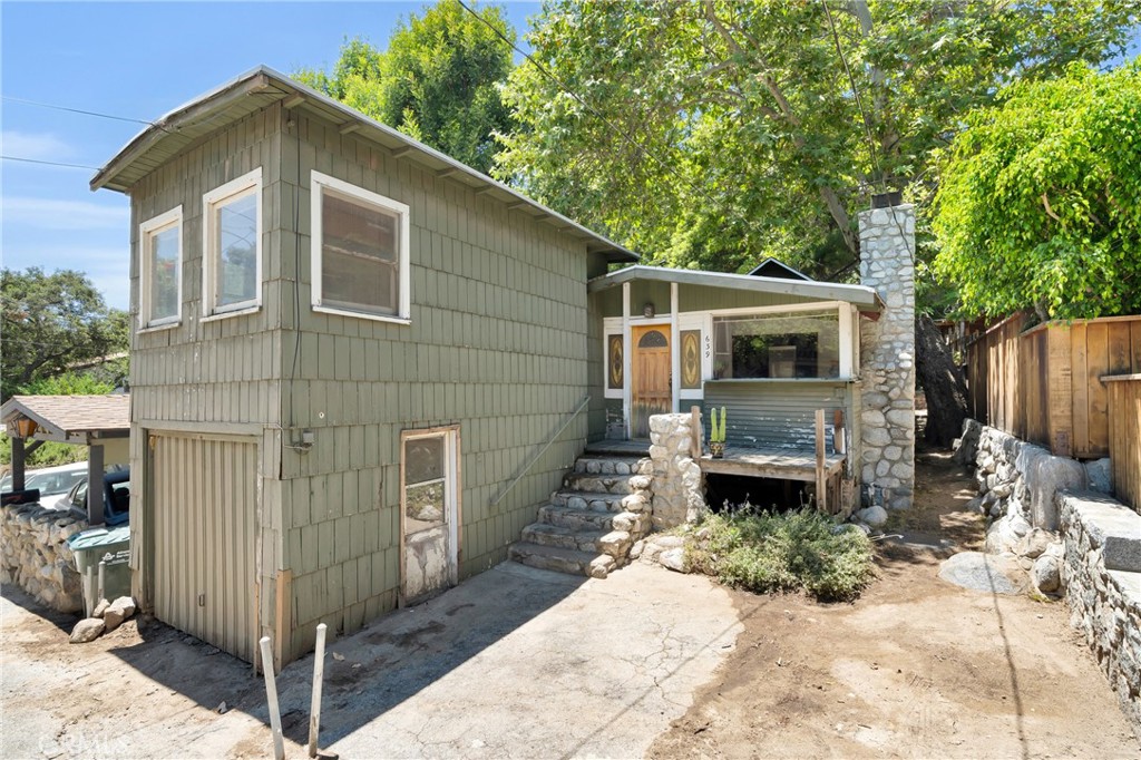 639 Woodland Drive