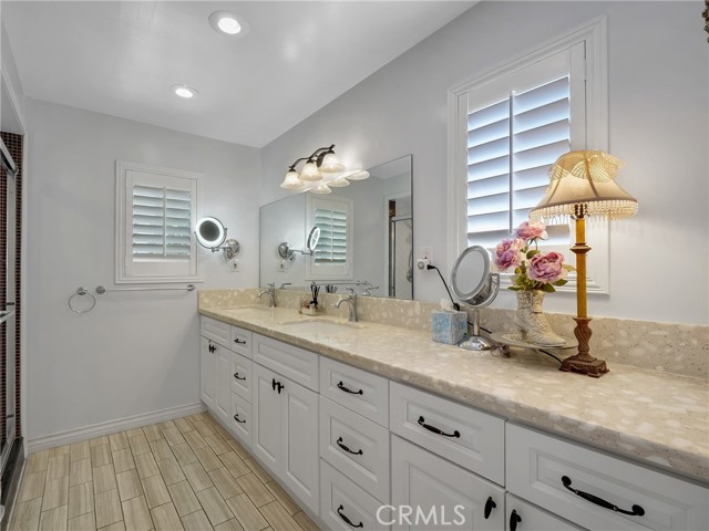 Detail Gallery Image 17 of 49 For 401 E Cherry Ave, Monrovia,  CA 91016 - 4 Beds | 2 Baths