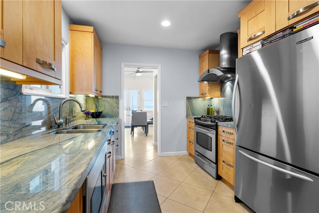 3605 Crest Drive, Manhattan Beach, California 90266, 2 Bedrooms Bedrooms, ,1 BathroomBathrooms,Residential,Sold,Crest,SB21199066