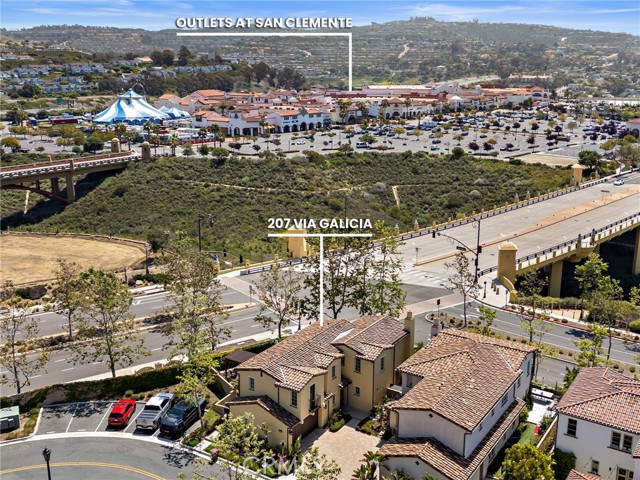 207 Via Galicia, San Clemente CA: https://media.crmls.org/medias/1049bd54-11e9-4c92-8326-3c47e5ae1d15.jpg