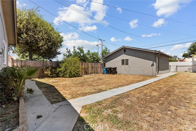 2508 El Paseo, Alhambra CA: https://media.crmls.org/medias/104a40cb-3c0e-46a0-9be8-11293e1a5111.jpg
