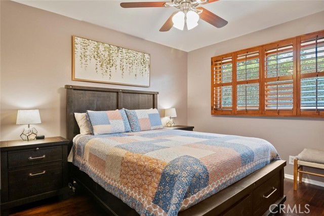 20451 Bermuda Street, Chatsworth CA: https://media.crmls.org/medias/104bec80-98b1-4b64-a057-c644bba05c28.jpg