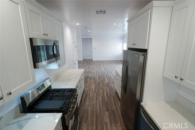 Detail Gallery Image 15 of 31 For 10304 Primrose Ave, Hesperia,  CA 92345 - 3 Beds | 2 Baths