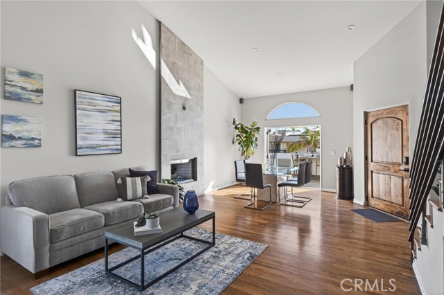 Detail Gallery Image 21 of 73 For 28 10th Ct (9th St Walkstreet), Hermosa Beach,  CA 90254 - – Beds | – Baths