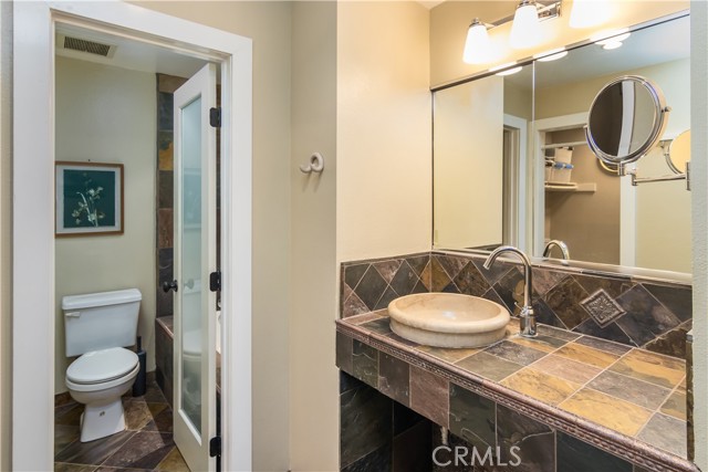 Detail Gallery Image 16 of 22 For 6265 Canoga Ave #49,  Woodland Hills,  CA 91367 - 2 Beds | 2 Baths