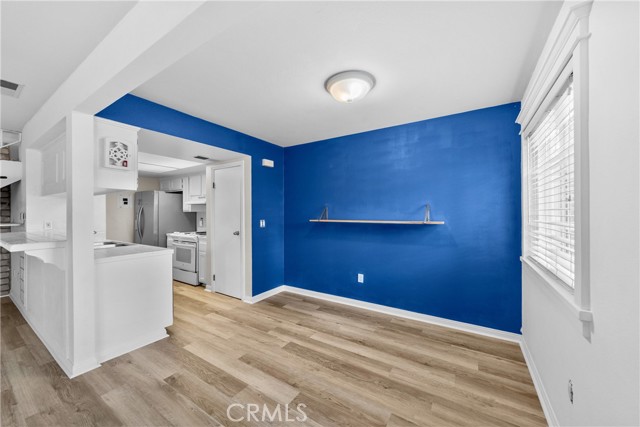 Detail Gallery Image 10 of 52 For 16396 Vista Roma, Huntington Beach,  CA 92649 - 2 Beds | 1 Baths