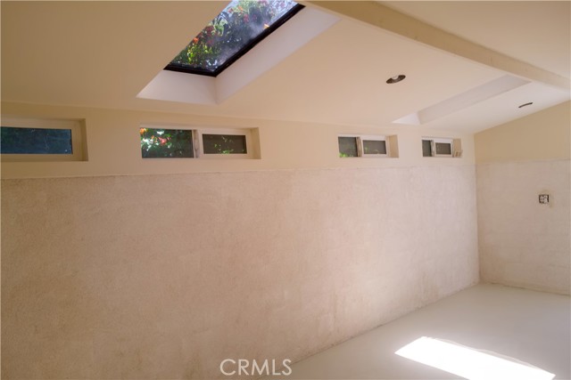 Detail Gallery Image 35 of 41 For 14837 Hart Street, Van Nuys,  CA 91405 - 2 Beds | 2 Baths