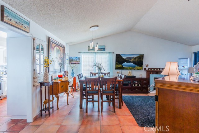 Detail Gallery Image 8 of 54 For 734 W Avenue H2, Lancaster,  CA 93534 - 4 Beds | 2 Baths