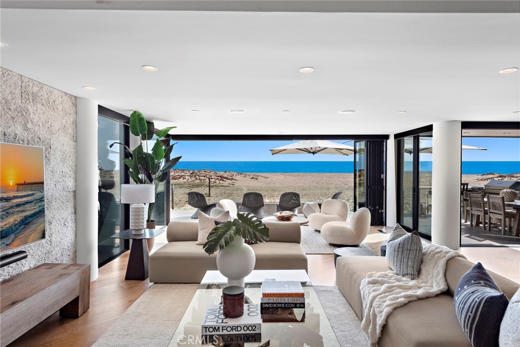 2132 E Oceanfront