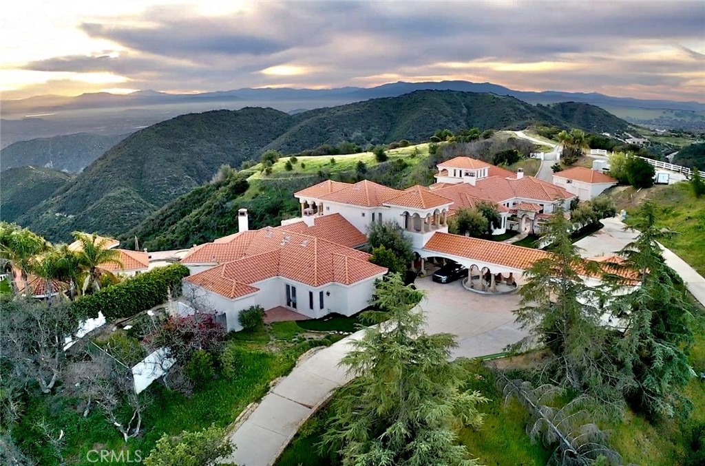 21952 Avenida De Arboles