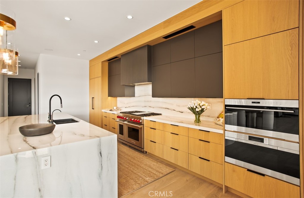 MLS #OC25164130 img 13