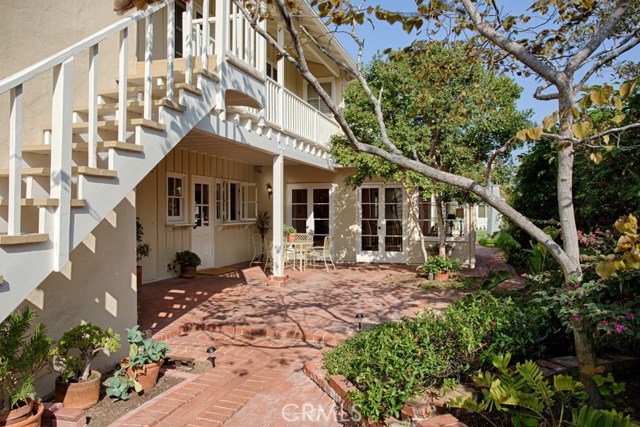 Detail Gallery Image 4 of 17 For 61 Beacon Bay, Newport Beach,  CA 92660 - 4 Beds | 2 Baths