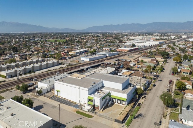 223 W B Street, Colton, California 92324, ,Commercial Lease,For Rent,223 W B Street,CRTR25088032