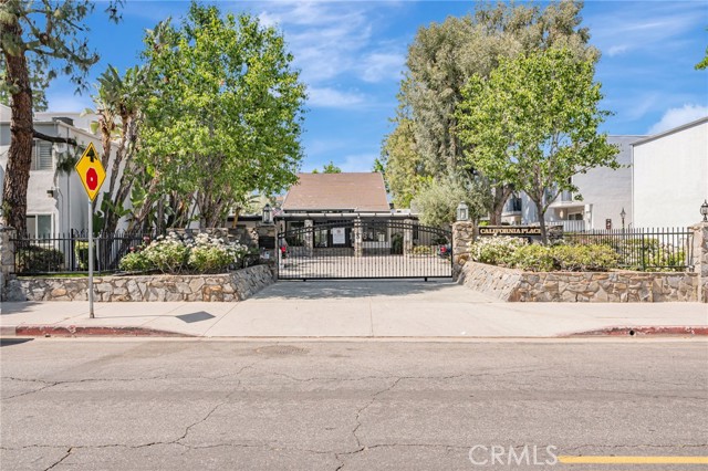Detail Gallery Image 33 of 34 For 18645 Hatteras St #203,  Tarzana,  CA 91356 - 1 Beds | 1 Baths
