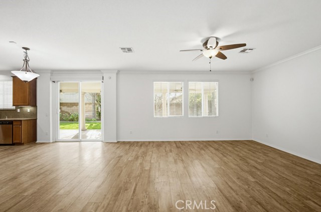 Detail Gallery Image 12 of 61 For 6721 Heathgrove, Corona,  CA 92880 - 5 Beds | 3 Baths