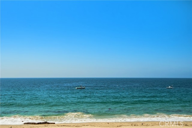 The ocean in front of the building awaits your kayak, boogie, paddle or surf board.