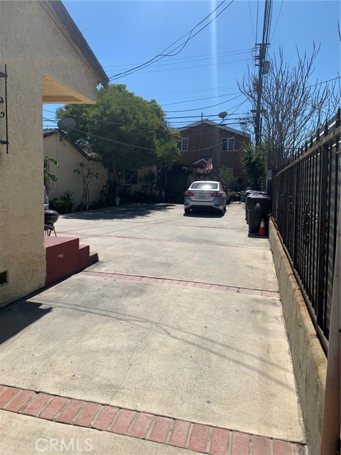 Detail Gallery Image 6 of 34 For 1742 W 82nd, Los Angeles,  CA 90047 - – Beds | – Baths