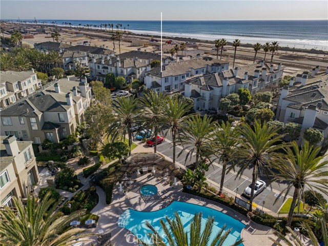 Detail Gallery Image 3 of 46 For 6242 Surfboard, Huntington Beach,  CA 92648 - 3 Beds | 2/1 Baths