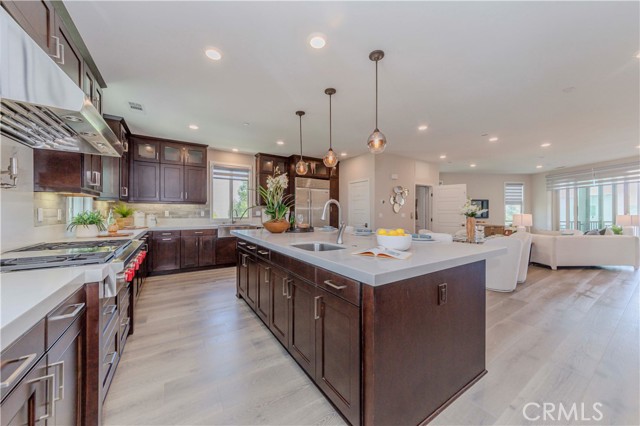 195 Stellar, Irvine CA: https://media.crmls.org/medias/10527d27-0776-47f4-9d7c-72d8967d7e36.jpg