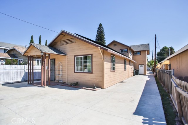 Front Image Thumbnail for CROC26022873