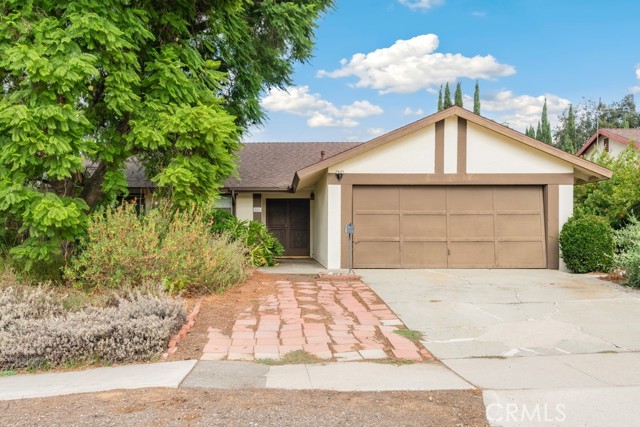 Front Image Thumbnail for CRIV25241915