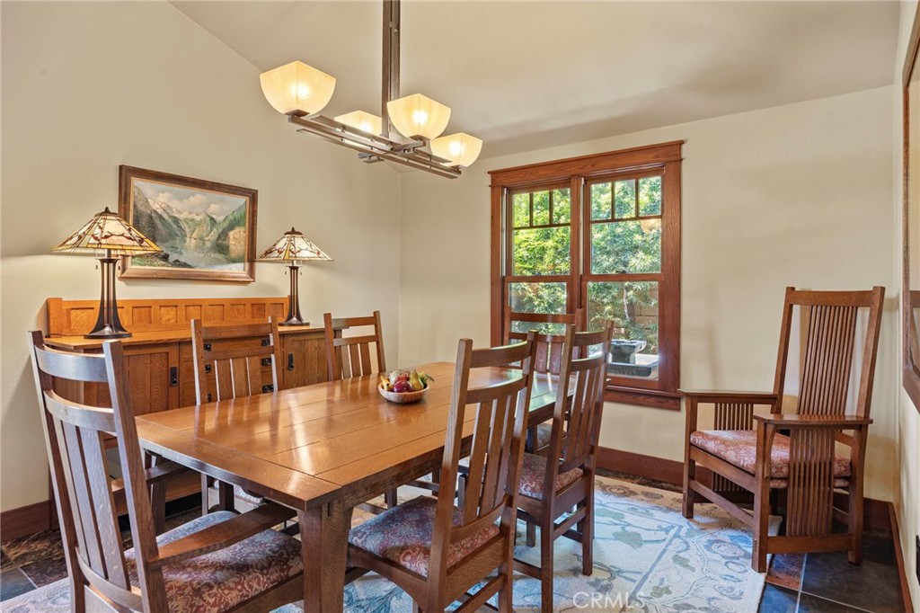 1052e987 2a45 4ee6 B1e0 7241b0d77d3e