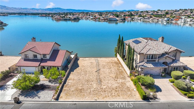 Detail Gallery Image 1 of 8 For 17995 Lakeview Dr, Victorville,  CA 92395 - – Beds | – Baths