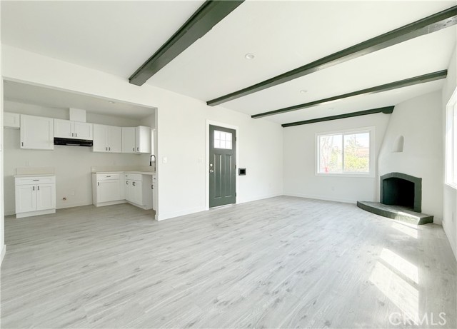 Detail Gallery Image 4 of 20 For 405 S Bradfield Ave, Compton,  CA 90221 - 3 Beds | 2 Baths