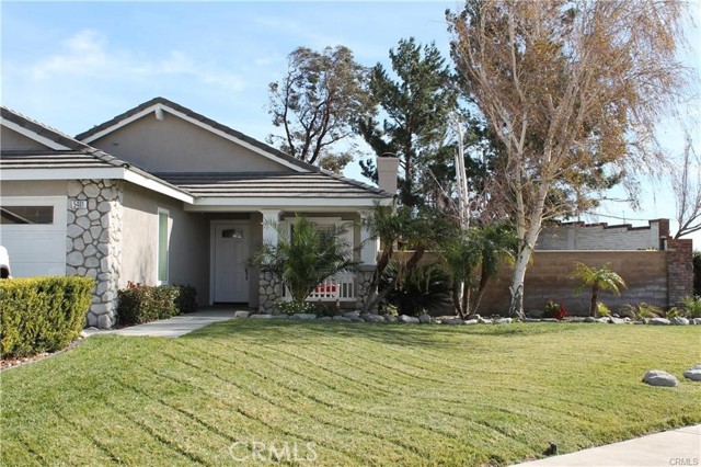 Image 2 for 5481 Tenderfoot Dr, Fontana, CA 92336