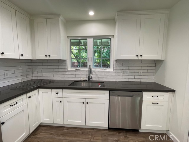 Detail Gallery Image 28 of 37 For 22678 Kittridge St, West Hills,  CA 91307 - 4 Beds | 3 Baths