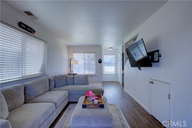 Detail Gallery Image 7 of 39 For 1355 Vine Ave, Atwater,  CA 95301 - 3 Beds | 1/1 Baths