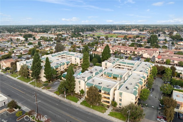 Detail Gallery Image 40 of 42 For 12141 Centralia St #208,  Lakewood,  CA 90715 - 2 Beds | 2 Baths