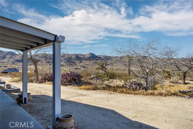 Detail Gallery Image 30 of 43 For 8575 Lobo Pass Rd, Joshua Tree,  CA 92252 - 2 Beds | 2 Baths