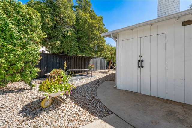 16267 Barneston Street, Granada Hills CA: https://media.crmls.org/medias/10574a96-e80a-42a5-87f1-c94c2042b6a7.jpg