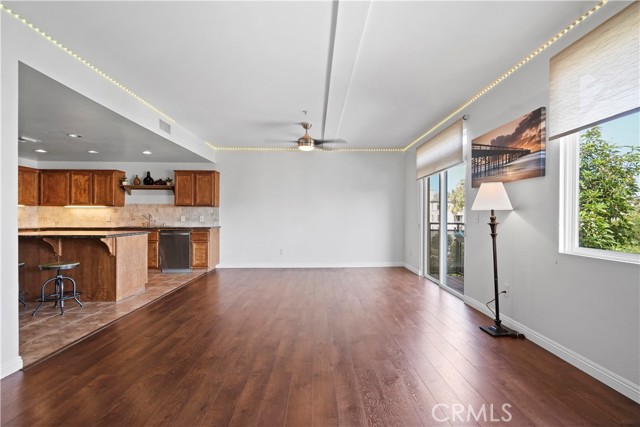 13200 Pacific Promenade, Playa Vista CA: https://media.crmls.org/medias/10597626-70f7-4923-9a59-e0fd4689f9f8.jpg