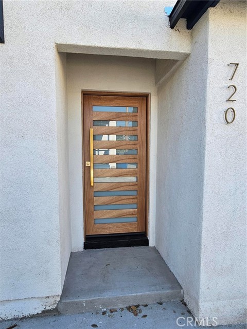Detail Gallery Image 3 of 20 For 720 San Pascual Ave, Los Angeles,  CA 90042 - 3 Beds | 2 Baths