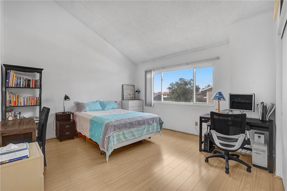Detail Gallery Image 10 of 21 For 7352 Cerritos Ave #11,  Stanton,  CA 90680 - 2 Beds | 2/1 Baths
