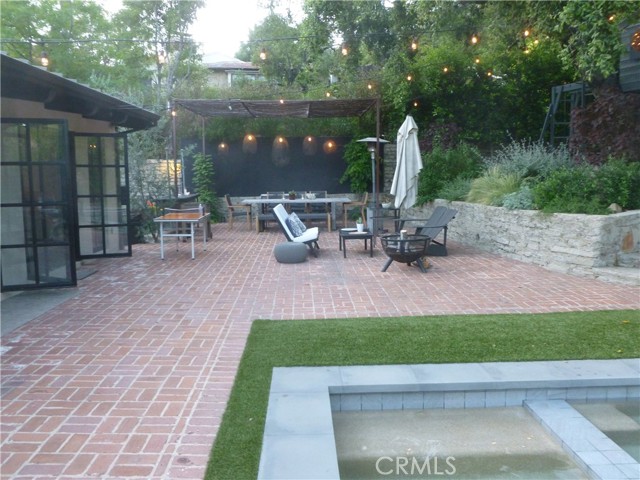 1094 Acanto Place photo 32
