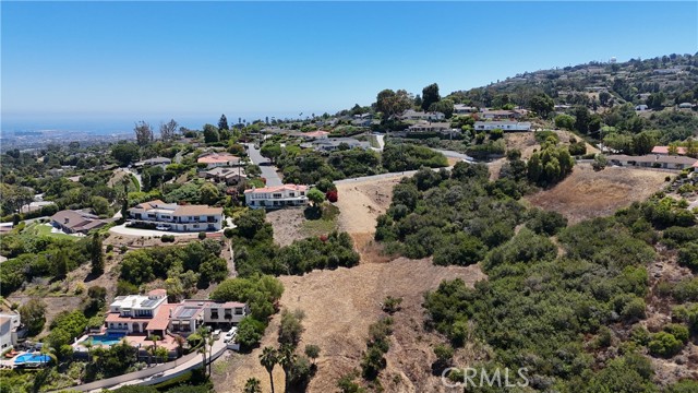 Detail Gallery Image 12 of 15 For 14 Bronco, Rancho Palos Verdes,  CA 90275 - 4 Beds | 4/1 Baths