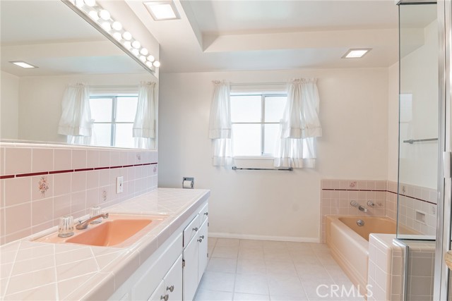 4 Harbor Sight Drive, Rolling Hills Estates, California 90274, 3 Bedrooms Bedrooms, ,2 BathroomsBathrooms,Residential,Sold,Harbor Sight,PW21226971