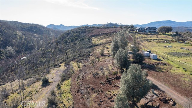 21541 Yankee Valley Road, Hidden Valley Lake CA: https://media.crmls.org/medias/105c9325-9b9d-4c7a-90e0-b9761315c280.jpg