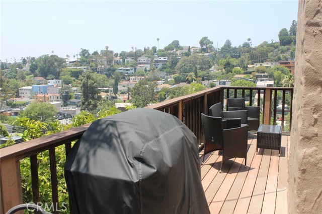 2859 Effie Street, Los Angeles CA: https://media.crmls.org/medias/105d022f-5d91-47cd-a09b-86022a67384b.jpg