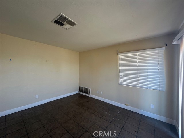 Detail Gallery Image 14 of 50 For 40148 La Cota Dr, Palmdale,  CA 93550 - 3 Beds | 2/1 Baths