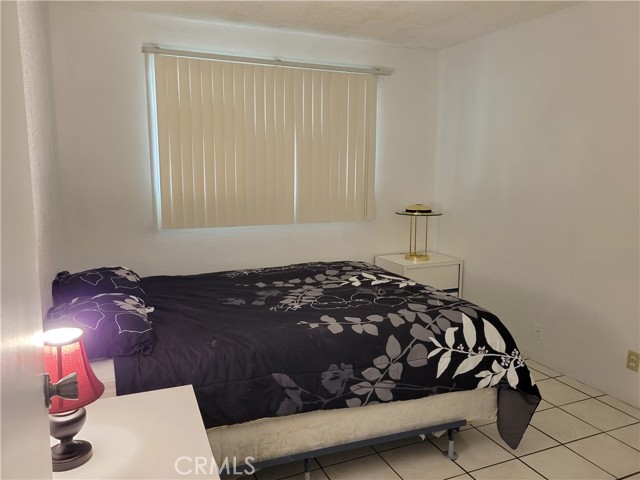 Image 12 for 2857 Los Felices RD #105